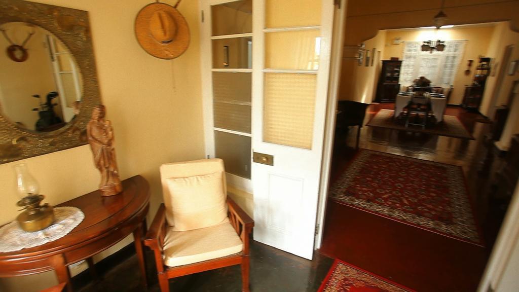 Senani Colonial Holiday Bungalow Nuwara Eliya Kamer foto