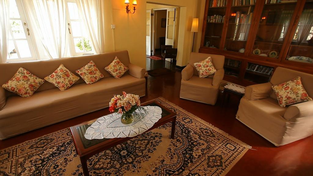 Senani Colonial Holiday Bungalow Nuwara Eliya Kamer foto