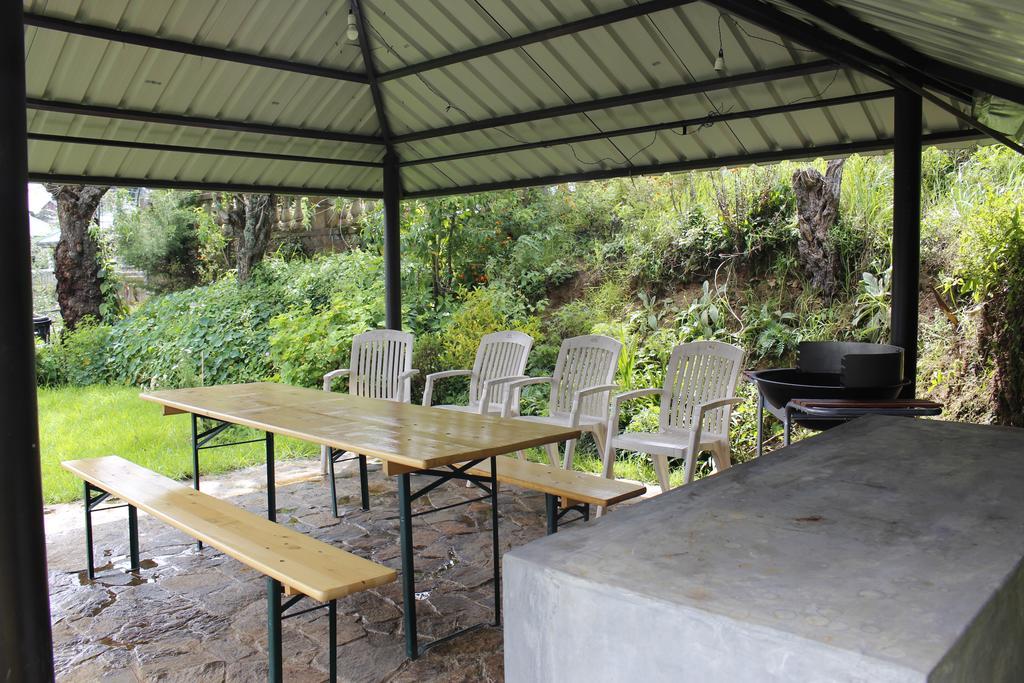 Senani Colonial Holiday Bungalow Nuwara Eliya Kamer foto