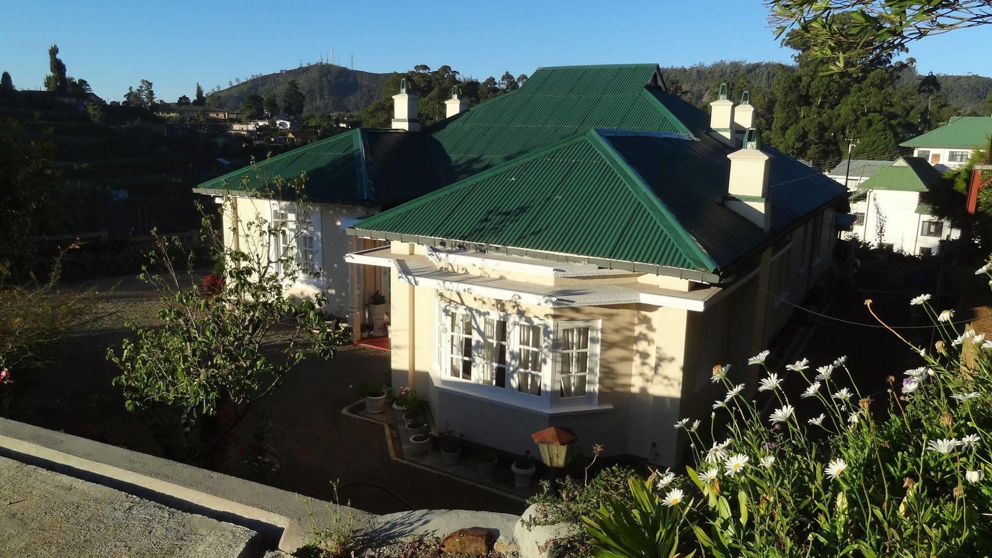 Senani Colonial Holiday Bungalow Nuwara Eliya Buitenkant foto